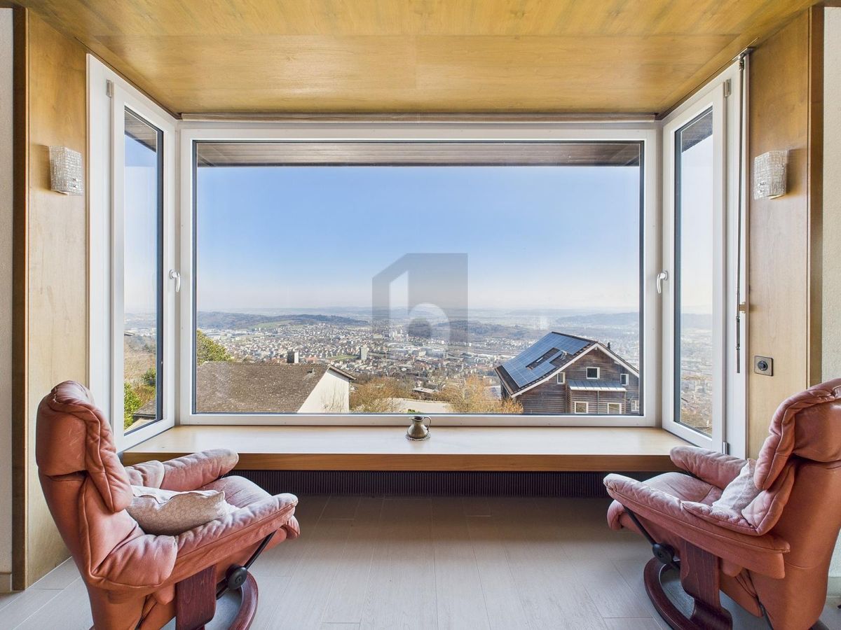 GROSSZÜGIG MIT PANORAMA-AUSSICHT - 2