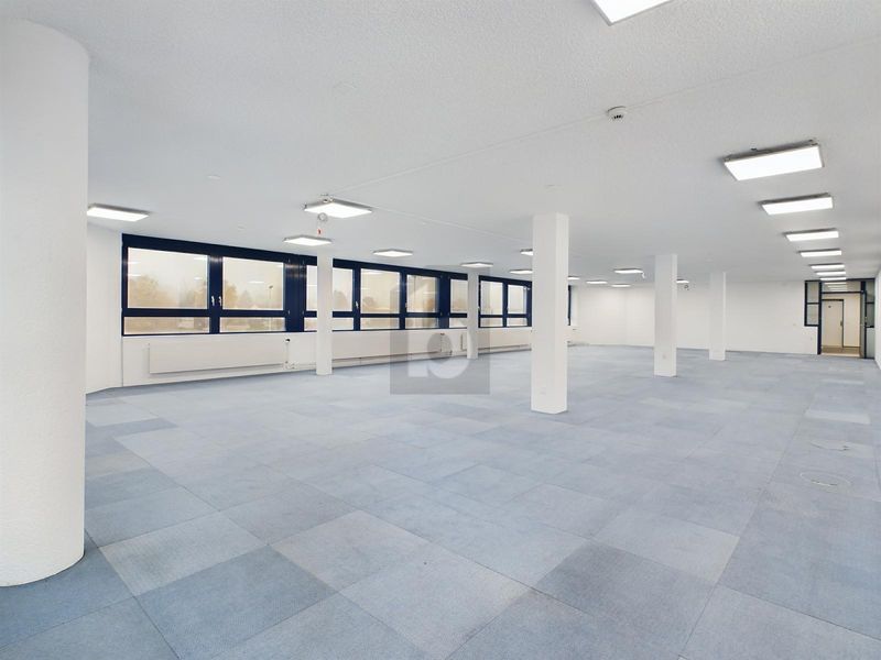 VON EINZEL-  BIS GROSSRAUMBÜRO (200/400/800 M2) - 2