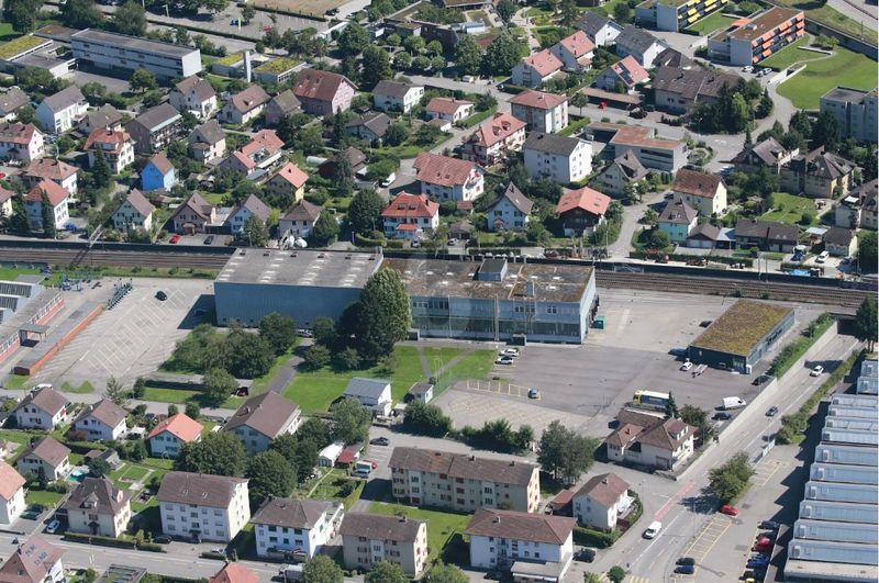 10 - 300 AUSSENPARKPLÄTZE VERFÜGBAR - 3