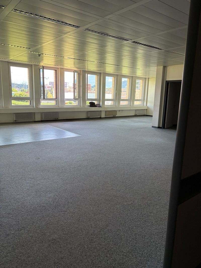 "Attraktiver Büroraum in Rotkreuz" - 5