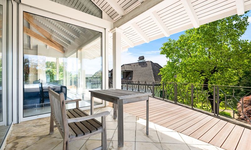Exklusives Landhaus-Anwesen mit zwei Häusern & Parkgarten - 5