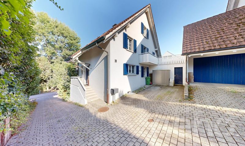 Doppeleinfamilienhaus mit Garten in Sackgasse - 2