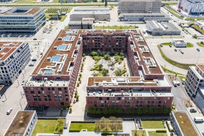 Helle, moderne 4.5 Zimmerwohnung im beliebten Quartier Neuhegi - 2