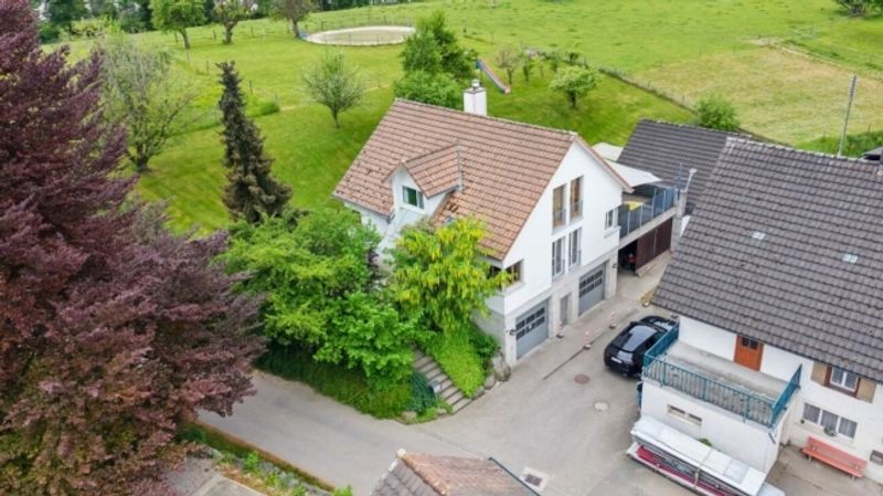 Einfamilienhaus mit Pferdestall - 3