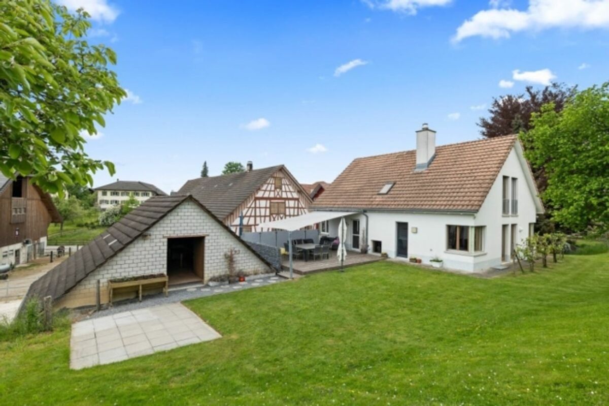 Einfamilienhaus mit Pferdestall - 7