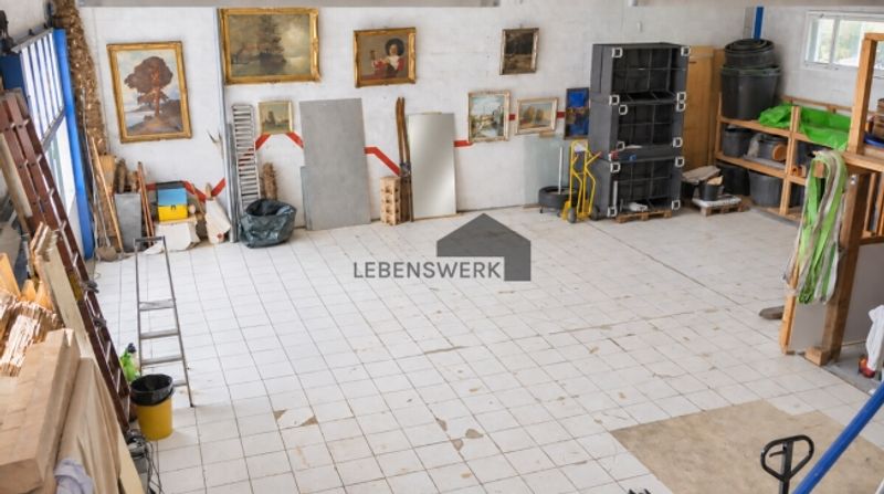 Wohnen und Arbeiten vereint – Wohnhaus mit grosszügiger Gewerbehalle - 10