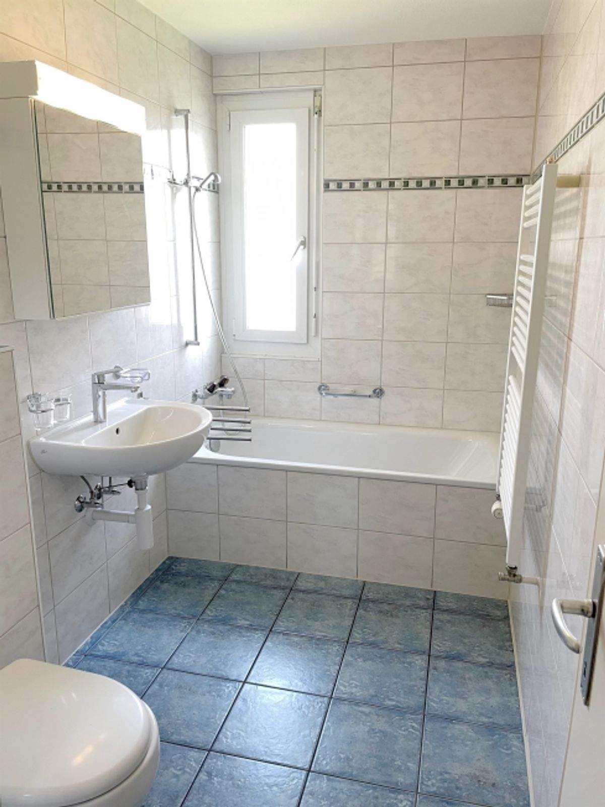 Helle 4-Zimmer-Wohnung mit Balkon an zentraler Lage in Emmenbrücke - 5