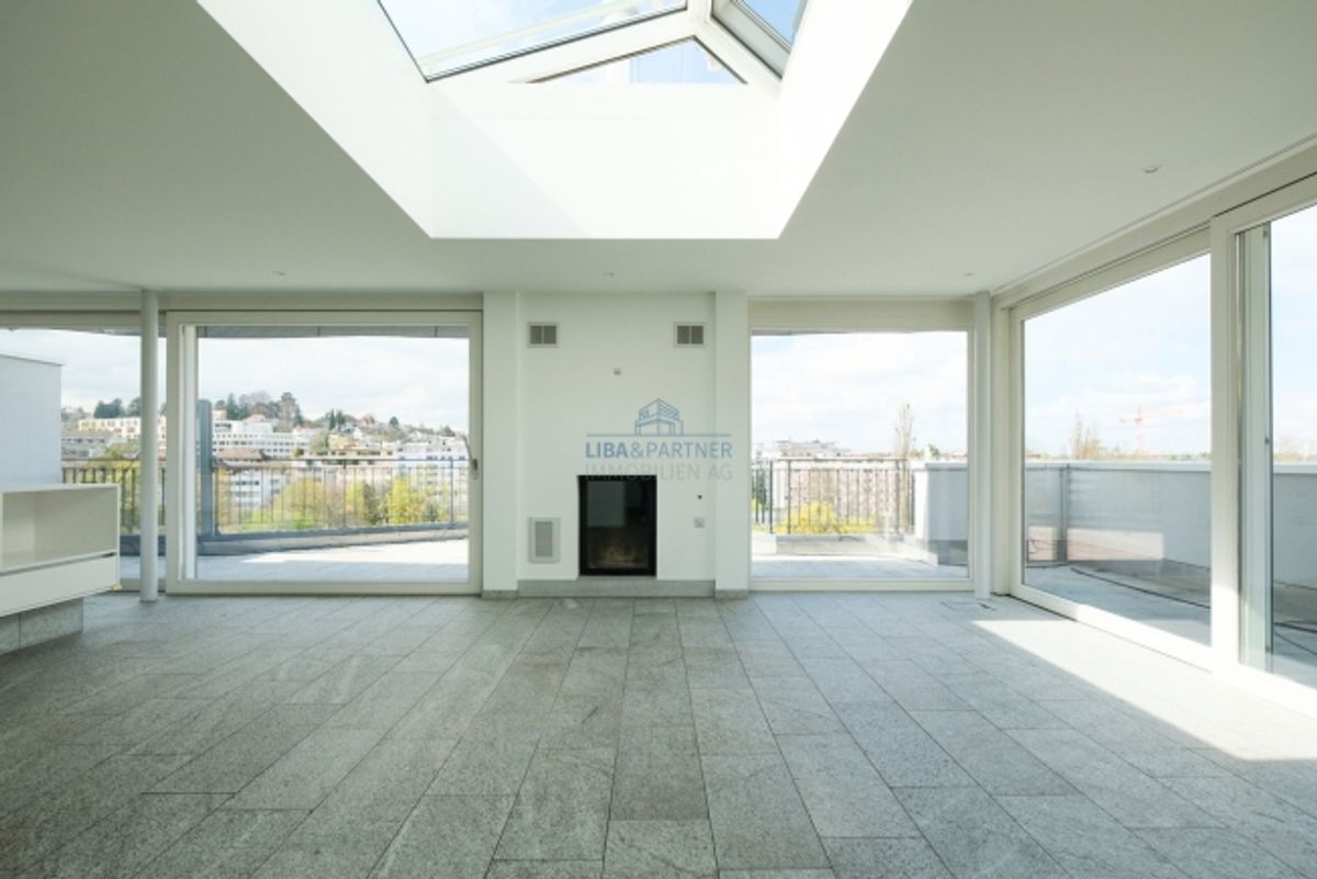 Attika-Maisonette mit unverbaubarem Weitblick über Binningen & Basel - 2