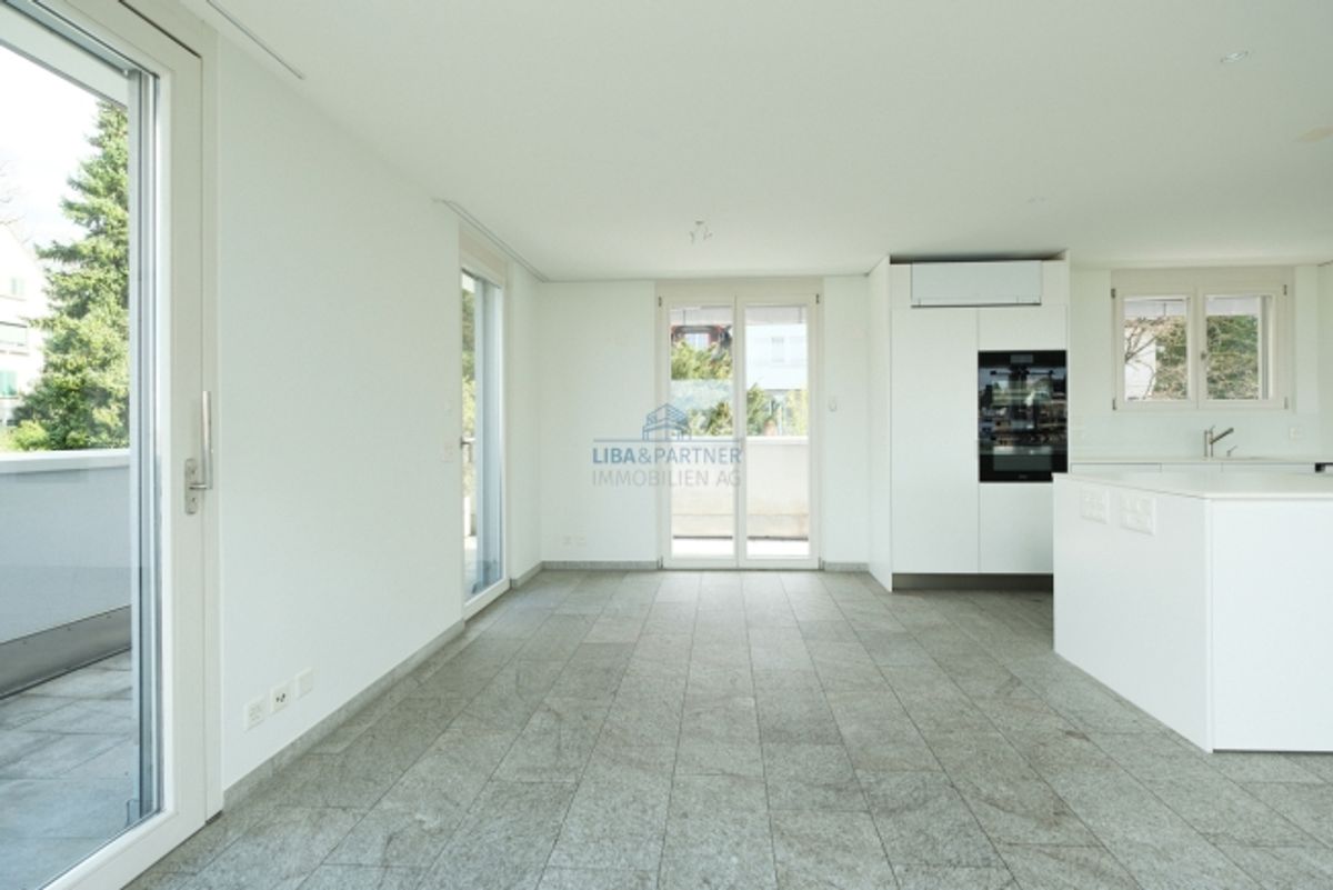 Attika-Maisonette mit unverbaubarem Weitblick über Binningen & Basel - 4