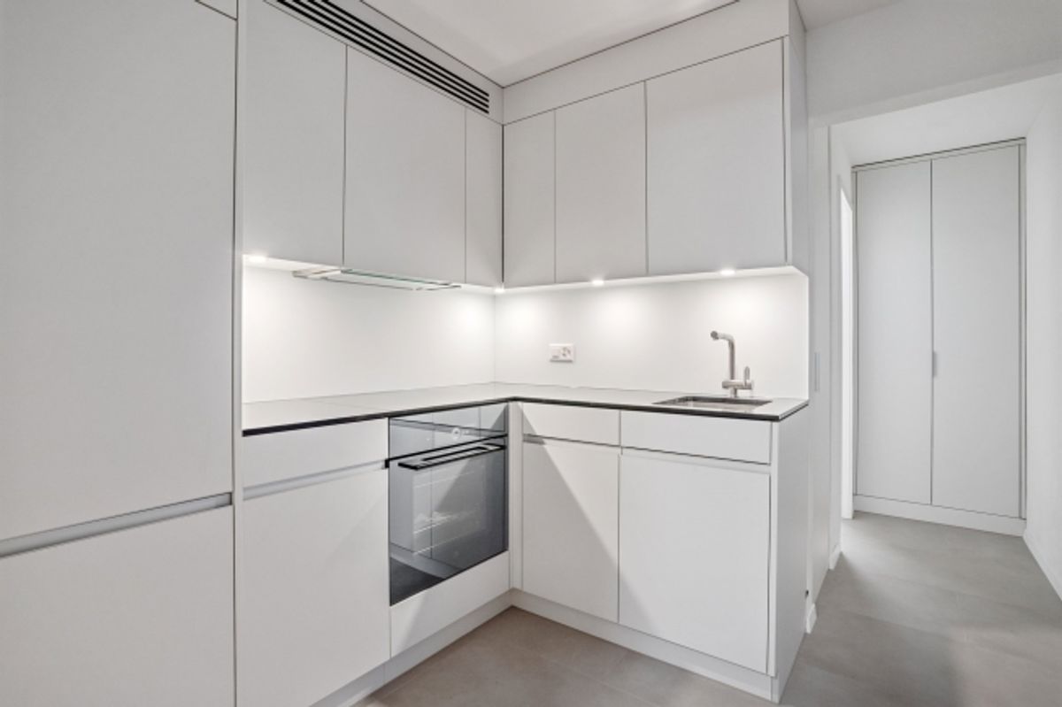 Zentrale 2-Zimmer-Wohnung mit Balkon in Biel - 1