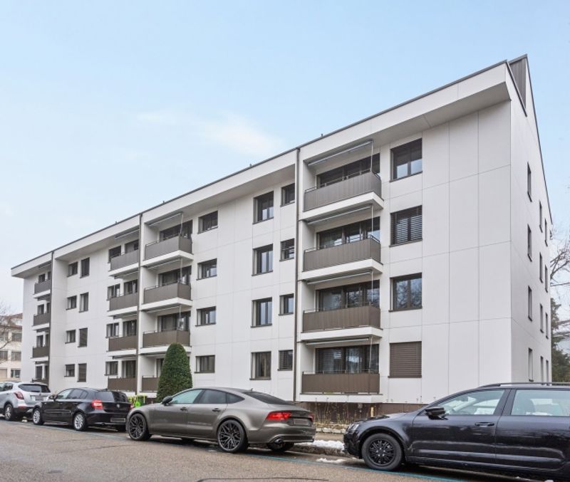 Zentrale 2-Zimmer-Wohnung mit Balkon in Biel - 4