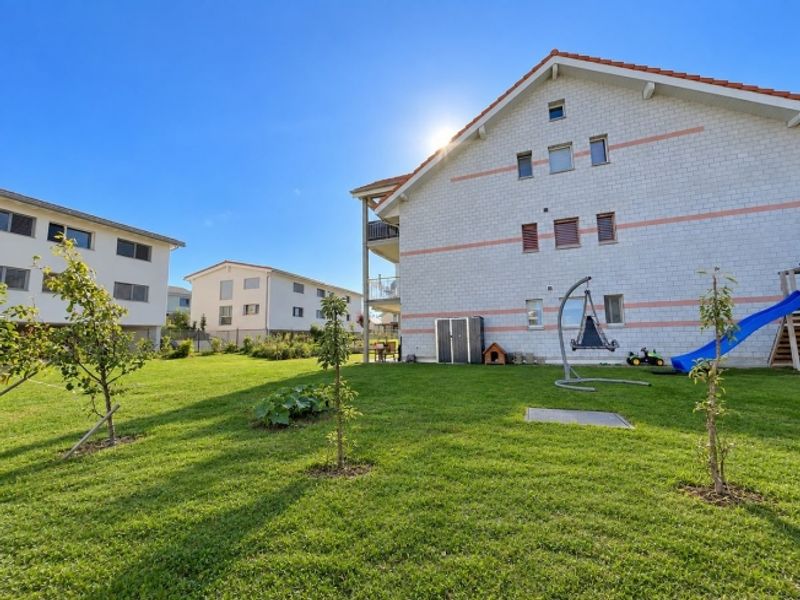 Appartement 4.5 pièces avec grand jardin privatisé de 576m2 - 2