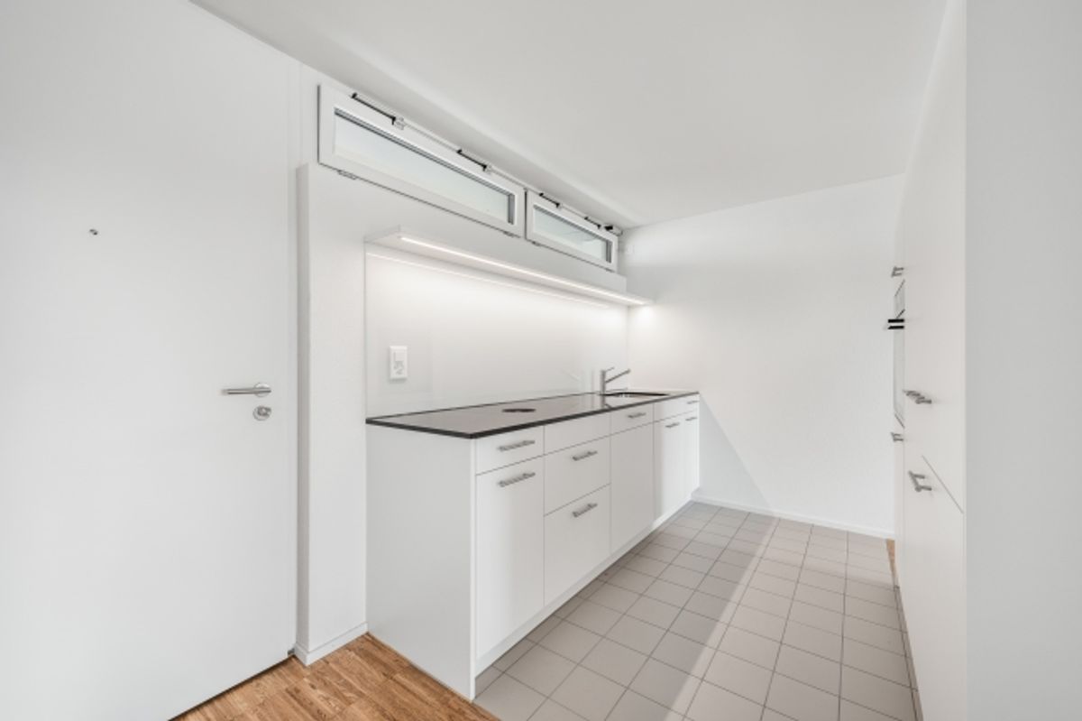 Urban wohnen im Herzen von Emmen – moderne 2.5-Zimmer-Wohnung mit Balkon - 3