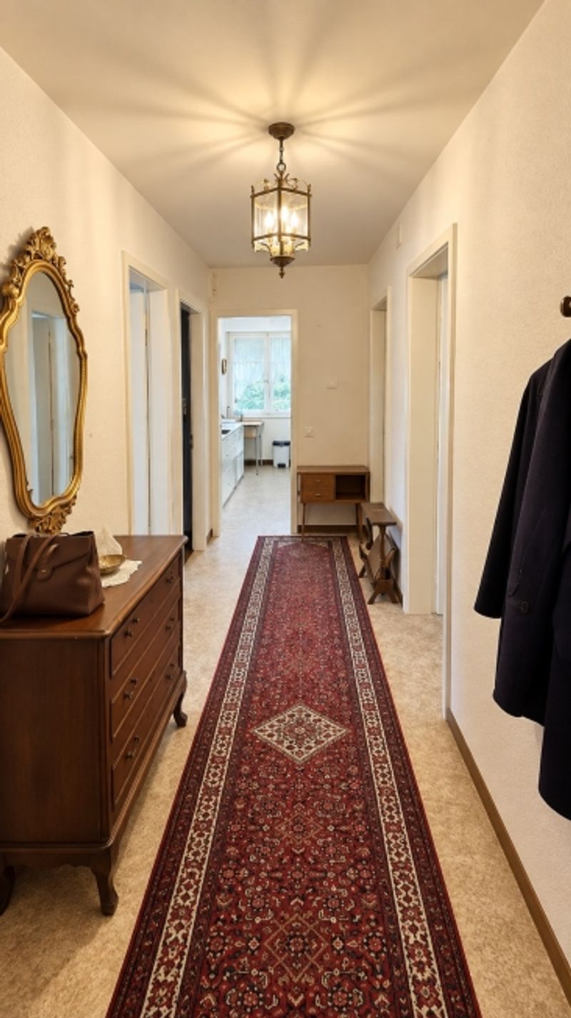 Grosszügige 6-Zimmer-Wohnung mit besonderem Grundriss - befristet bis 30.09.2026 - 2