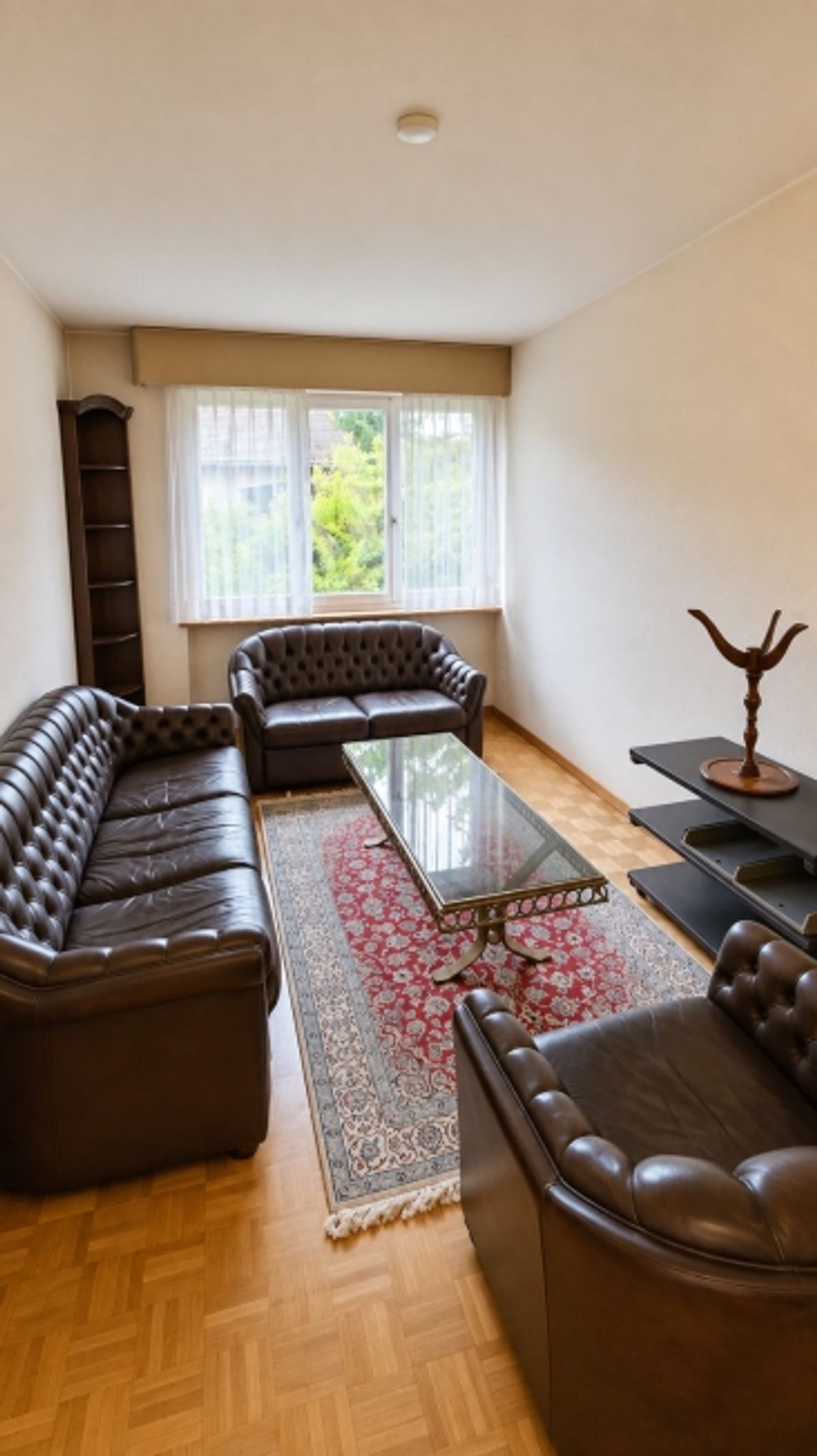 Grosszügige 6-Zimmer-Wohnung mit besonderem Grundriss - befristet bis 30.09.2026 - 2