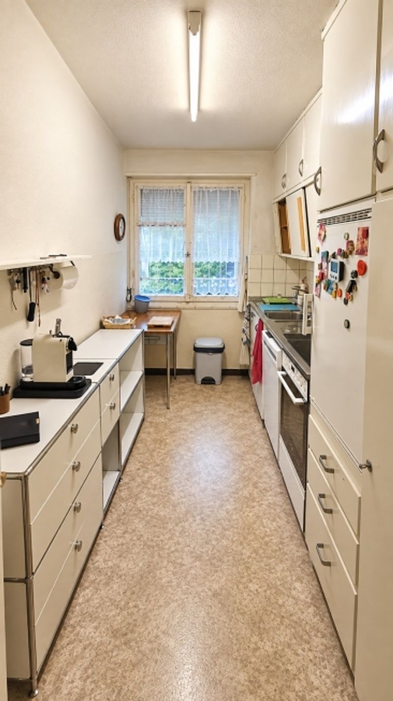 Grosszügige 6-Zimmer-Wohnung mit besonderem Grundriss - befristet bis 30.09.2026 - 5