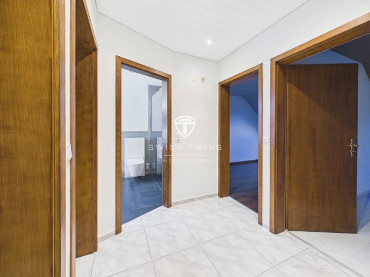 5,5-Zimmer-Maisonette mit Cheminée in Schübelbach mieten - 6