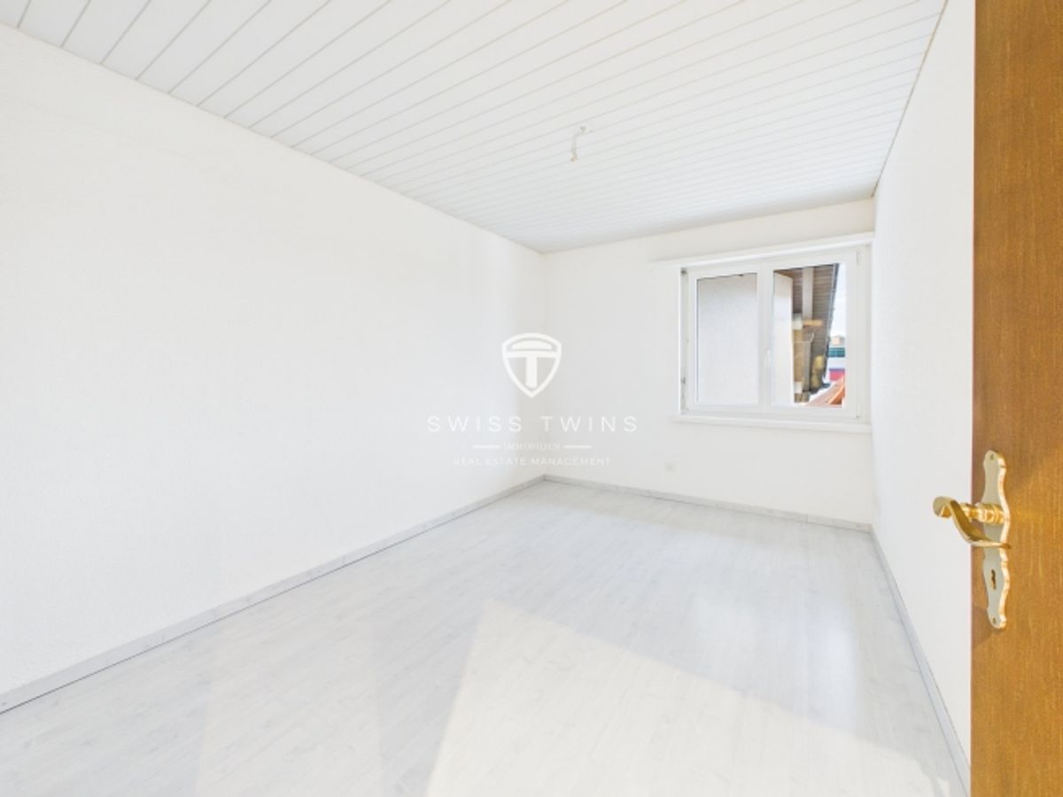 5,5-Zimmer-Maisonette mit Cheminée in Schübelbach mieten - 8