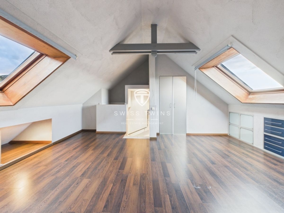 5,5-Zimmer-Maisonette mit Cheminée in Schübelbach mieten - 11