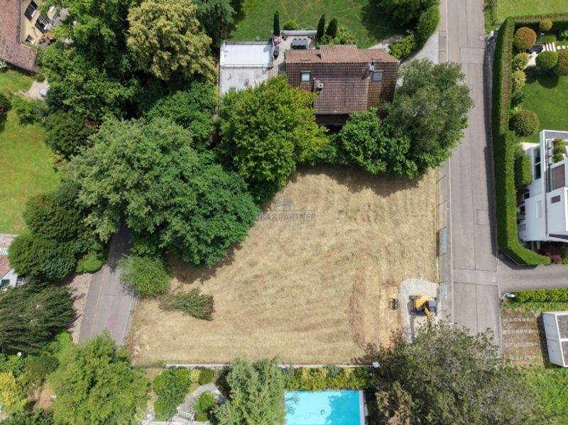 Luxuriöse Gartenwohnung, Exklusivität & Privatsphäre, 3 Wohneinheiten - 9
