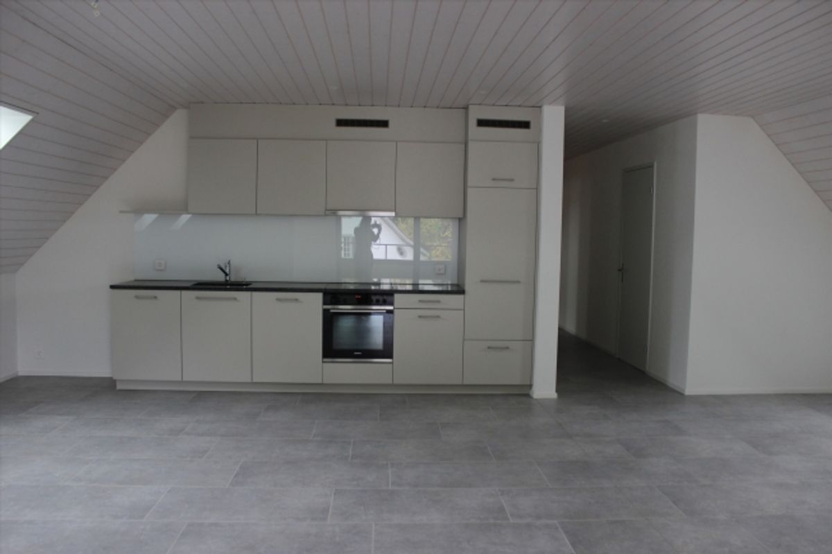Grosszügige und moderne 2.5 Zimmer Wohnung! - 2