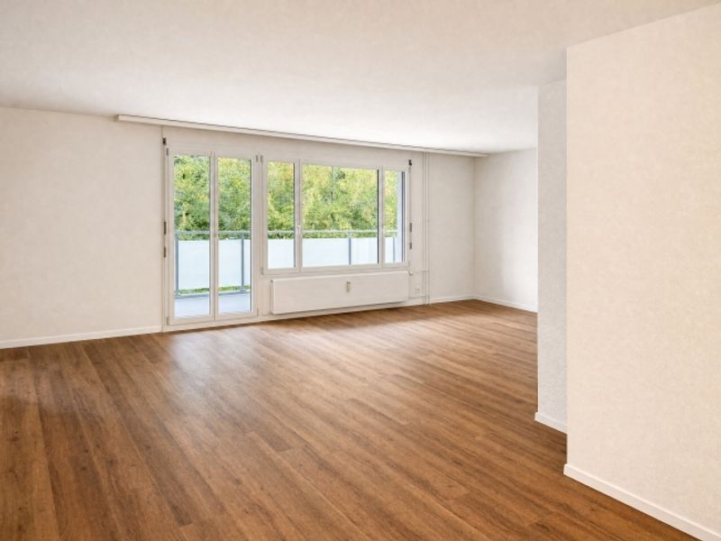 Sanierte 4.5-Zimmerwohnung mit Balkon - Erstbezug - 2