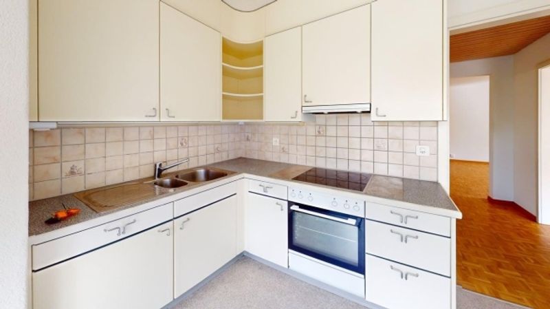 Helle 4-Zimmer-Wohnung im EG  ruhig wohnen in Uetikon am See | BEFRISTET - 3
