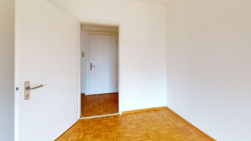 Helle 4-Zimmer-Wohnung im EG  ruhig wohnen in Uetikon am See | BEFRISTET - 7