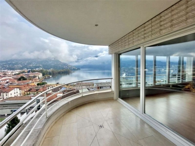 Elegante Wohnung mit spektakulärem Blick über Lugano und den Luganersee - 3
