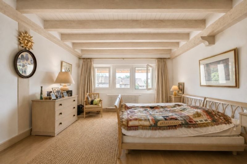 Schönes Gebäude aus dem 16. Jahrhundert auf einem Grundstück von 1400 m² - 3