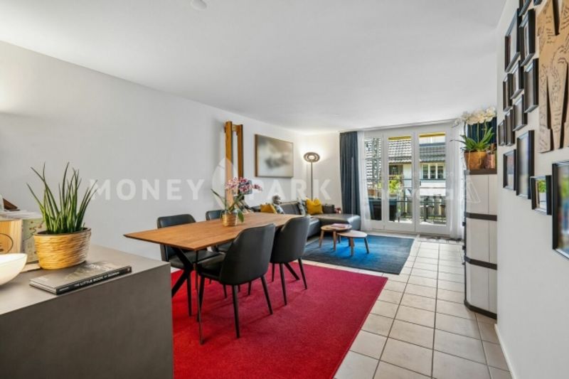 charmante 3.5-Zimmer-Wohnung mit zwei Balkonen - 4