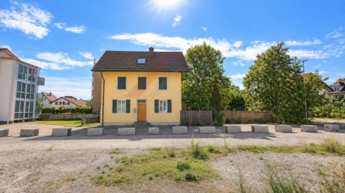 Attraktives Sanierungsobjekt im Zentrum von Derendingen Mehrfamilienhaus mit 3 Wohneinheiten & viel Entwicklungspotenzial - 2