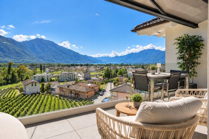 Moderner Lifestyle mit Weitblick – exklusive Attikawohnung in Gordola - 1