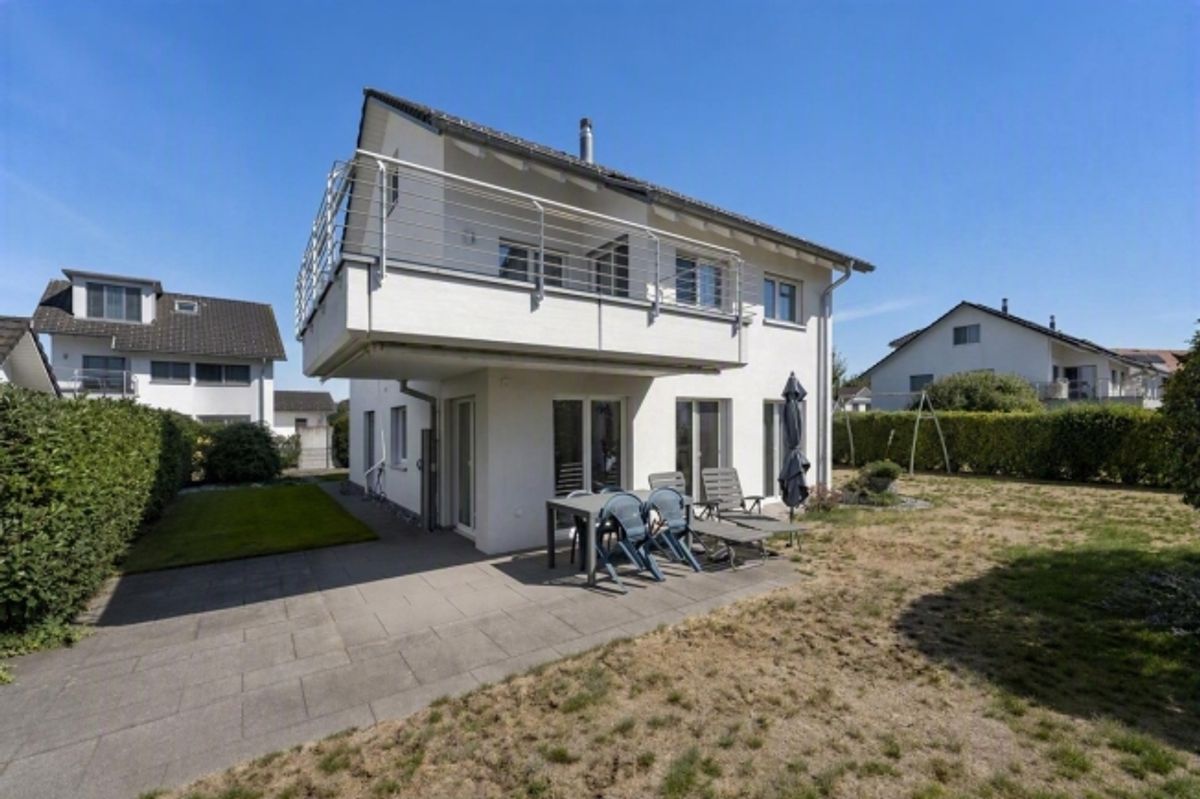 Sonnenverwöhntes Zuhause an familienfreundlicher Lage - 1