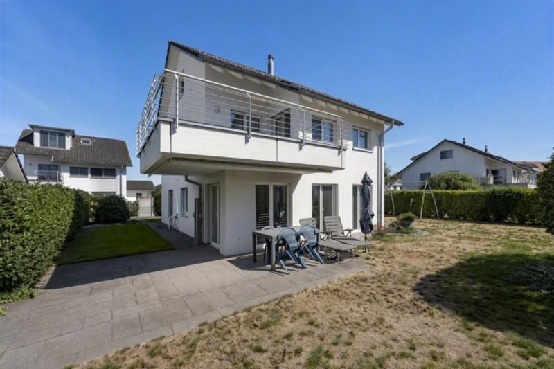 Sonnenverwöhntes Zuhause an familienfreundlicher Lage - 2