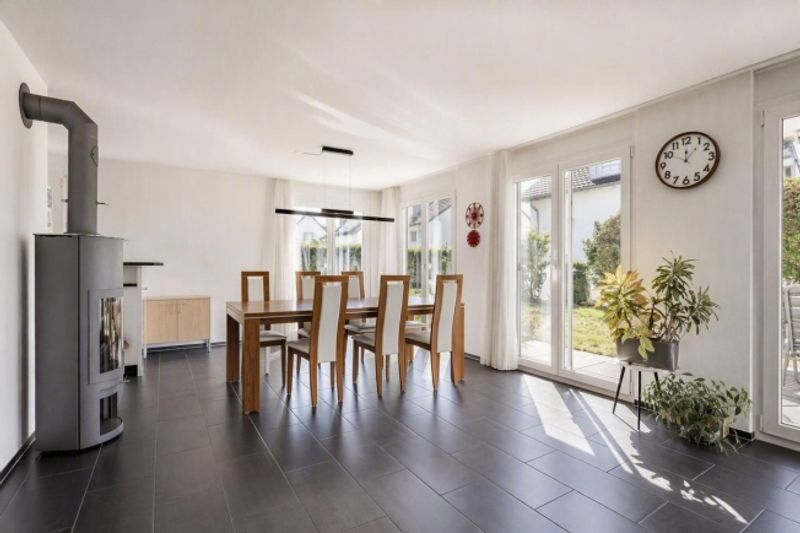 Sonnenverwöhntes Zuhause an familienfreundlicher Lage - 4