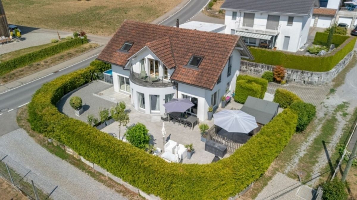 200 M² traumhaftes Wohnen mit Seesicht & Platz für die ganze Familie - 12