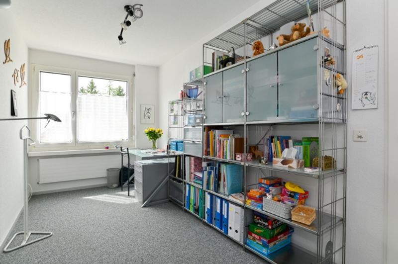 Gepflegtes Einfamilienhaus mit schönem Garten an bevorzugter Lage - 9