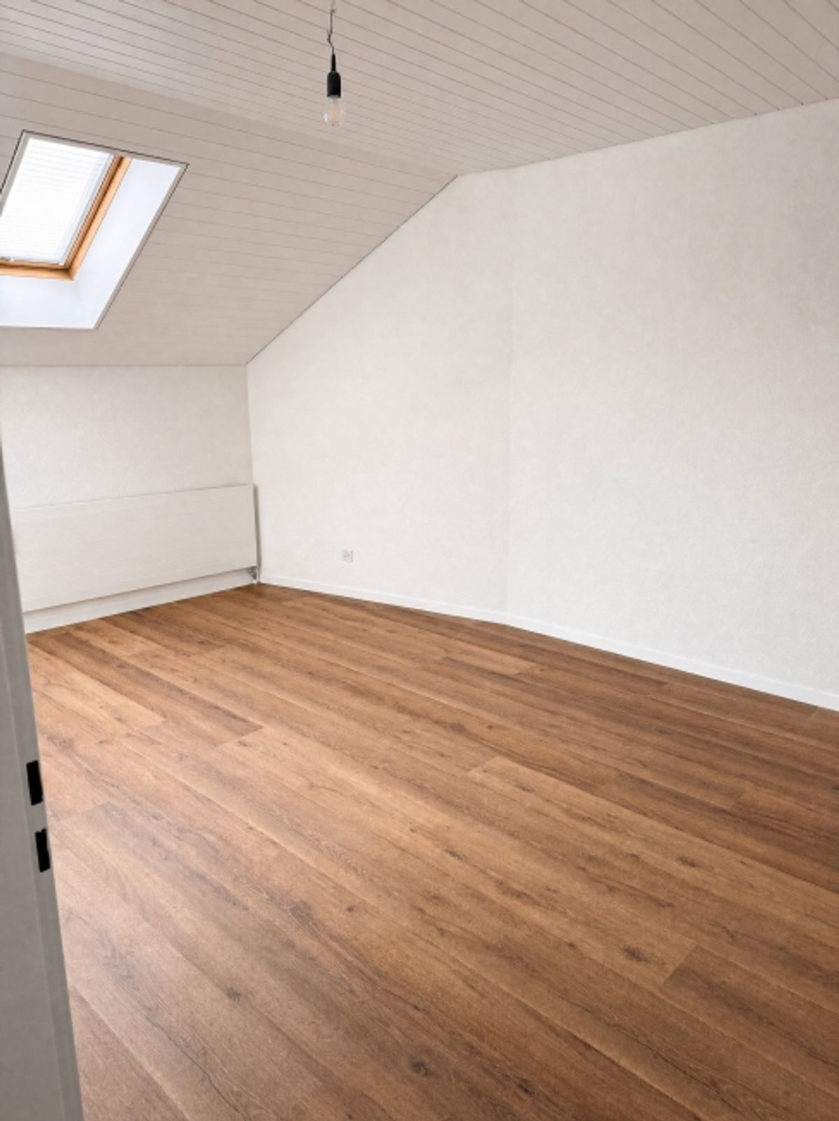 Sanierte 2.5-Zimmer-Dachwohnung mit Terrasse - Erstbezug - 6