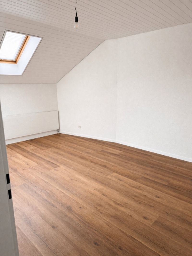 Sanierte 2.5-Zimmer-Dachwohnung mit Terrasse - Erstbezug - 7