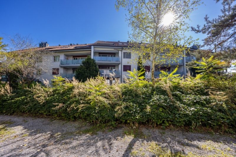 Sanierte 2.5-Zimmer-Dachwohnung mit Terrasse - Erstbezug - 10