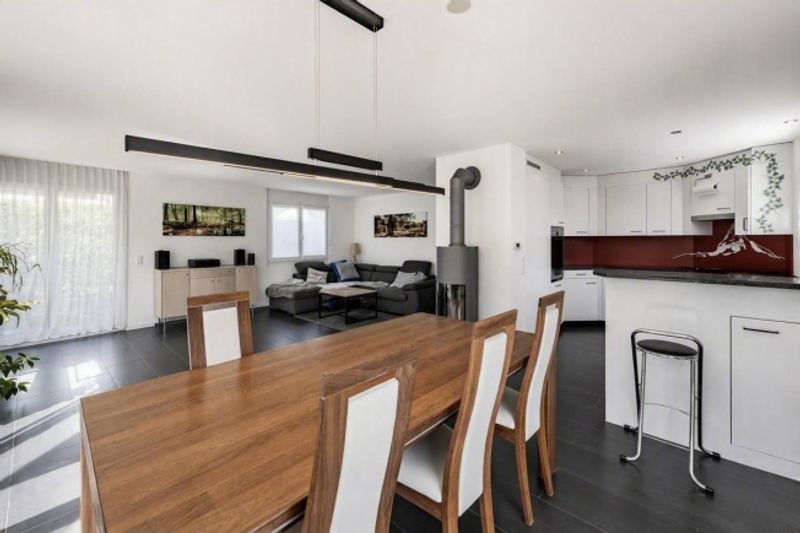 Sonnenverwöhntes Zuhause an familienfreundlicher Lage - 5