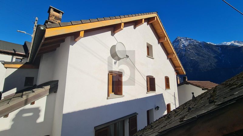 SPAZIOSA E SOLEGGIATA CON VISTA SULLE MONTAGNE - 5
