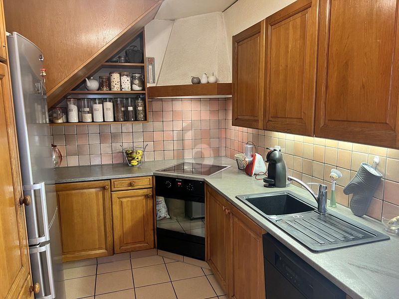 MAGNIFIQUE DUPLEX ATYPIQUE ET SPACIEUX - 3