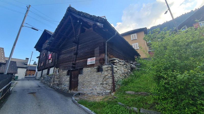 TRANQUILLO E SOLEGGIATO, CON PROGETTO - 1