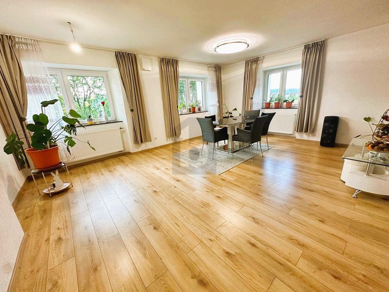 HOCHWERTIG KERNSANIERT AN RUHIGER LAGE - 2