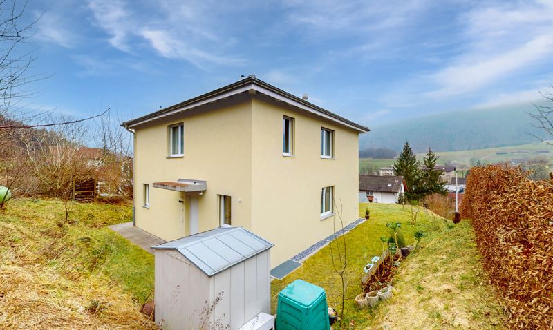 Modern Family Home in an Excellent Location in Laupersdorf - 1