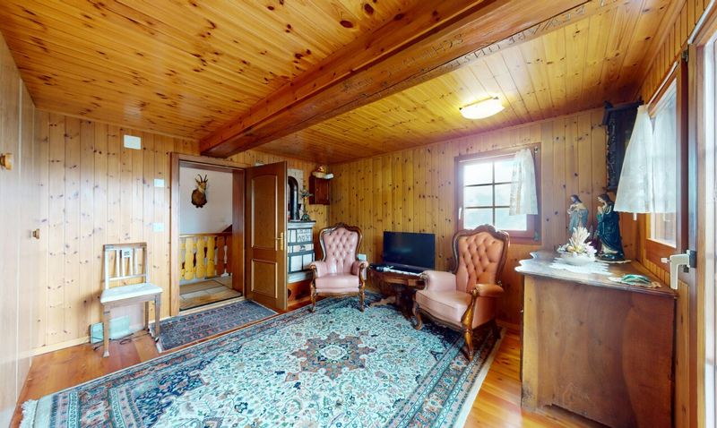 Traumhaftes Chalet in Unterbäch mit viel Land und Sonne - 7