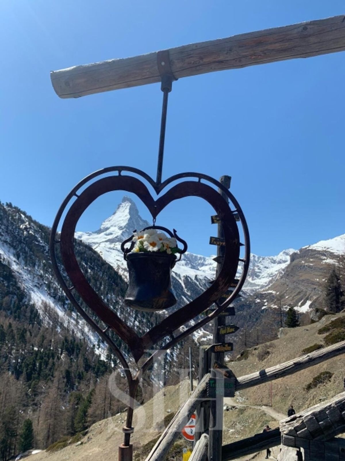 Haus Venus- Luxus-Ferienwohnung im Herzen von Zermatt - 0