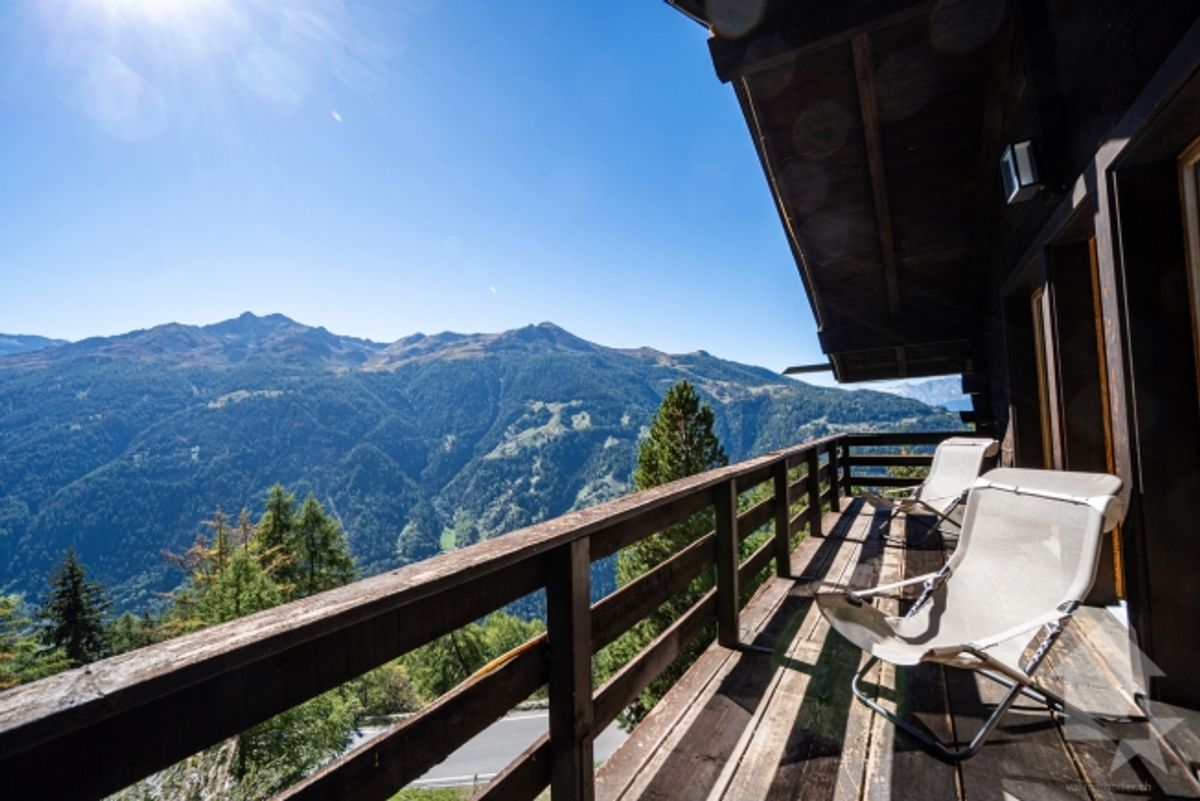 Reizendes, von Natur umgebenes Chalet mit herrlicher Aussicht - 10